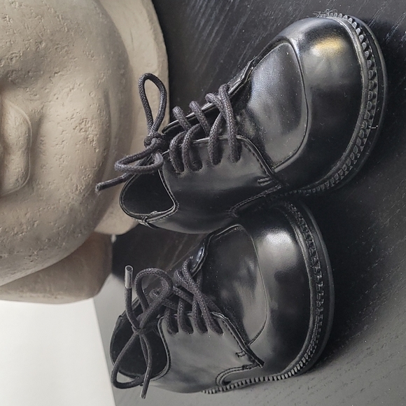 TKS DRESS SHOES (New) - Picture 3 of 8